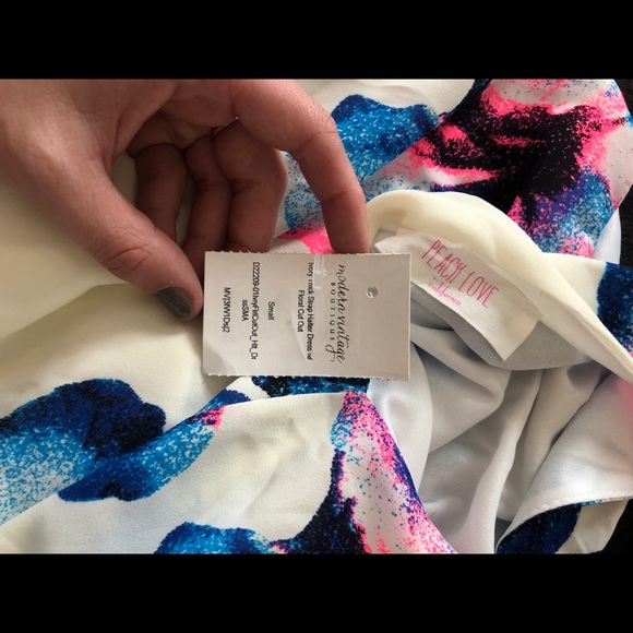 Floral mock neck chiffon dress - Picture 3 of 3